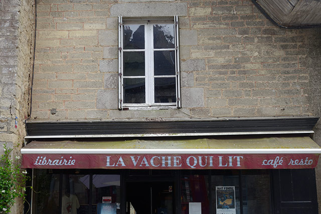 Librairie. VacheQuiLit.jpg