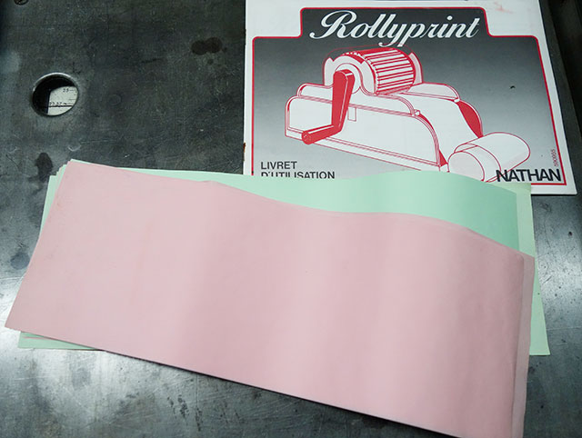 Presse jouet en matière plastique. RotativeRollyprint-14.jpg
