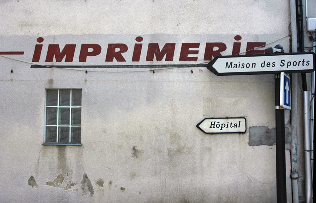 Imprimerie, sport et hôpital... Imprimerie, sport et hôpital...