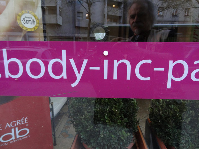 Sur le i de inc... Sur le i de inc...
