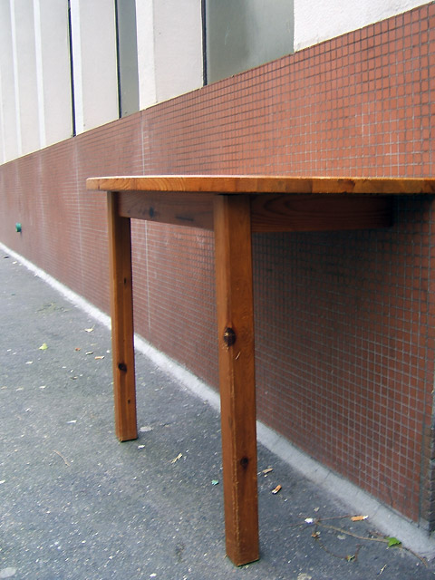Table... Table...